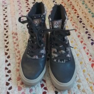VANS Winter Boots